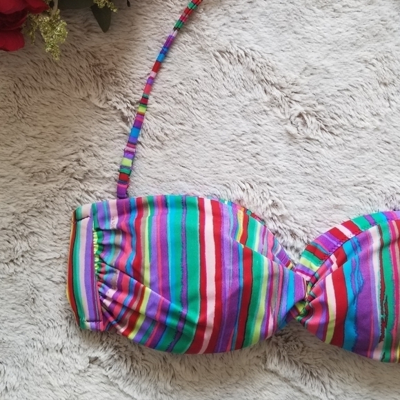 Victoria's Secret Rainbow Stripe Bikini Bandeau Top Twist Accent Size XS - Picture 2 of 8